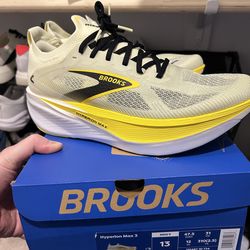 ***Brooks Hyperion Max - men’s size 13 - BRAND NEW - $150