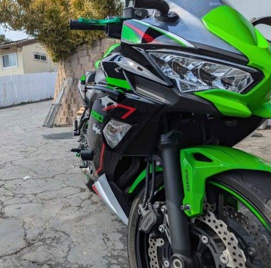 2022 Kawasaki Ninja 650 ABS KRT