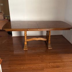 Dinning Table Free 