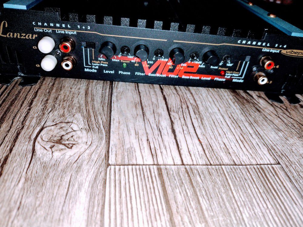 800W Lanzar Vibe Pro Old School Amplifier 