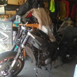 R1 Yamaha 08 No Papers Not Stolen Need Parts But Turns Over