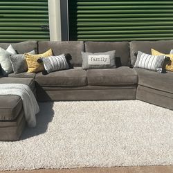 Nice Johnathon Louis Sectional With LHF Chaise Side & RHF Cuddles Side-Steamed Clean - No Smoke Or Pets-COMFY 