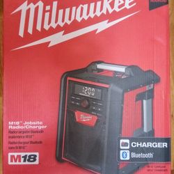 Milwaukee M18 Jobsite Radio Charger 
