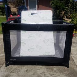 Dream On Me Playpen With Mattress