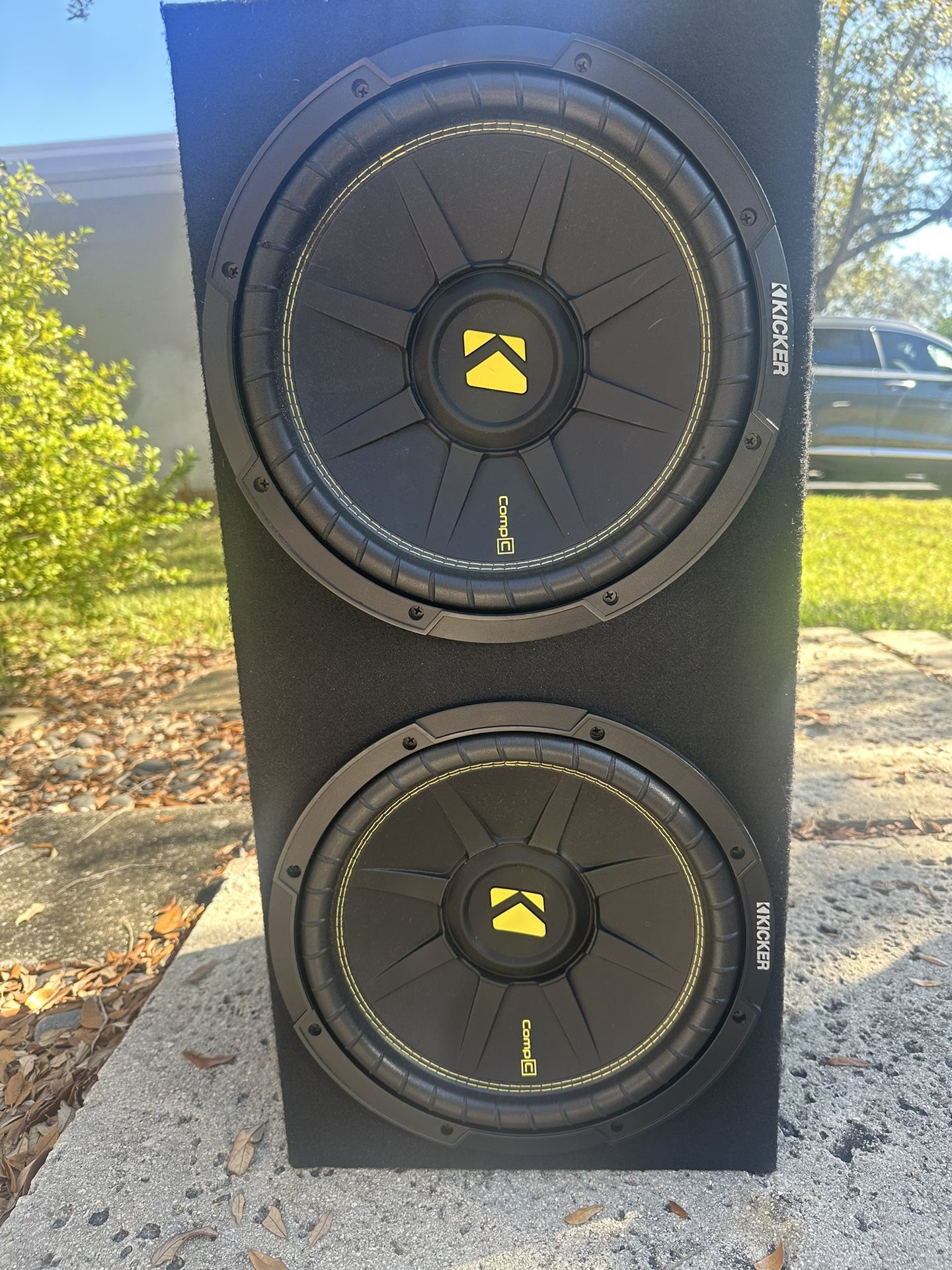 Compc Ported Kicker CompC 50DCWC122 2-ohm ported enclosure with two 12