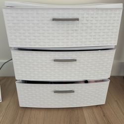White Woven-Style 3-Drawer Storage Unit – Lightweight & Stylish Organizer