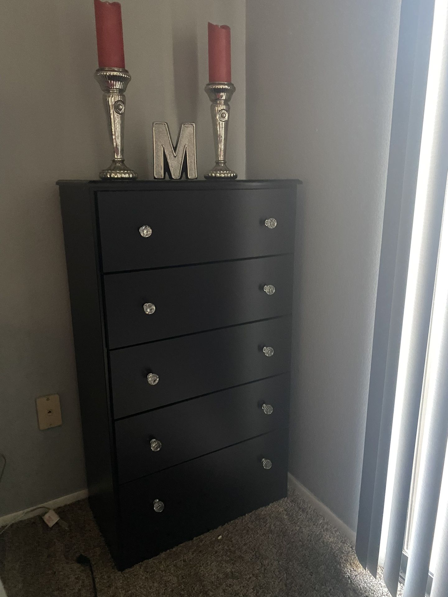 Black Dresser With Crystal Knobs 