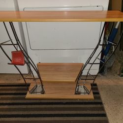 Entertainment Table 