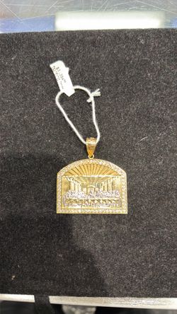 10k last supper pendant 13.3g