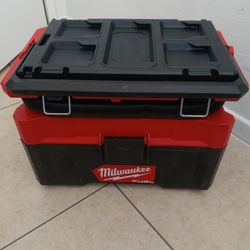Packout wet/Dry vacuum 