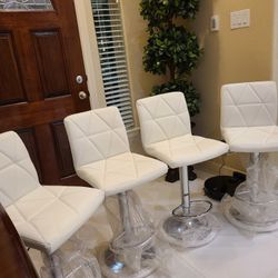 Set Of 4 White Bar Stools Brand New 