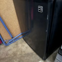 Kenmore Mini Fridge