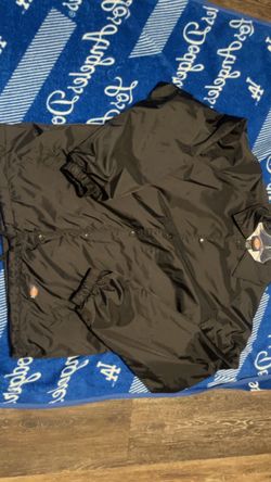 Black dickie windbreaker size S but fits like M maybe L