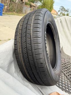 Kumho Tire (1)  225 / 60 / R17 Brand New !! 