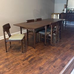 1965 Danish Walnut Dinner table With Chairs