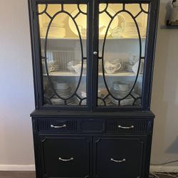 Storage Hutch/fine China
