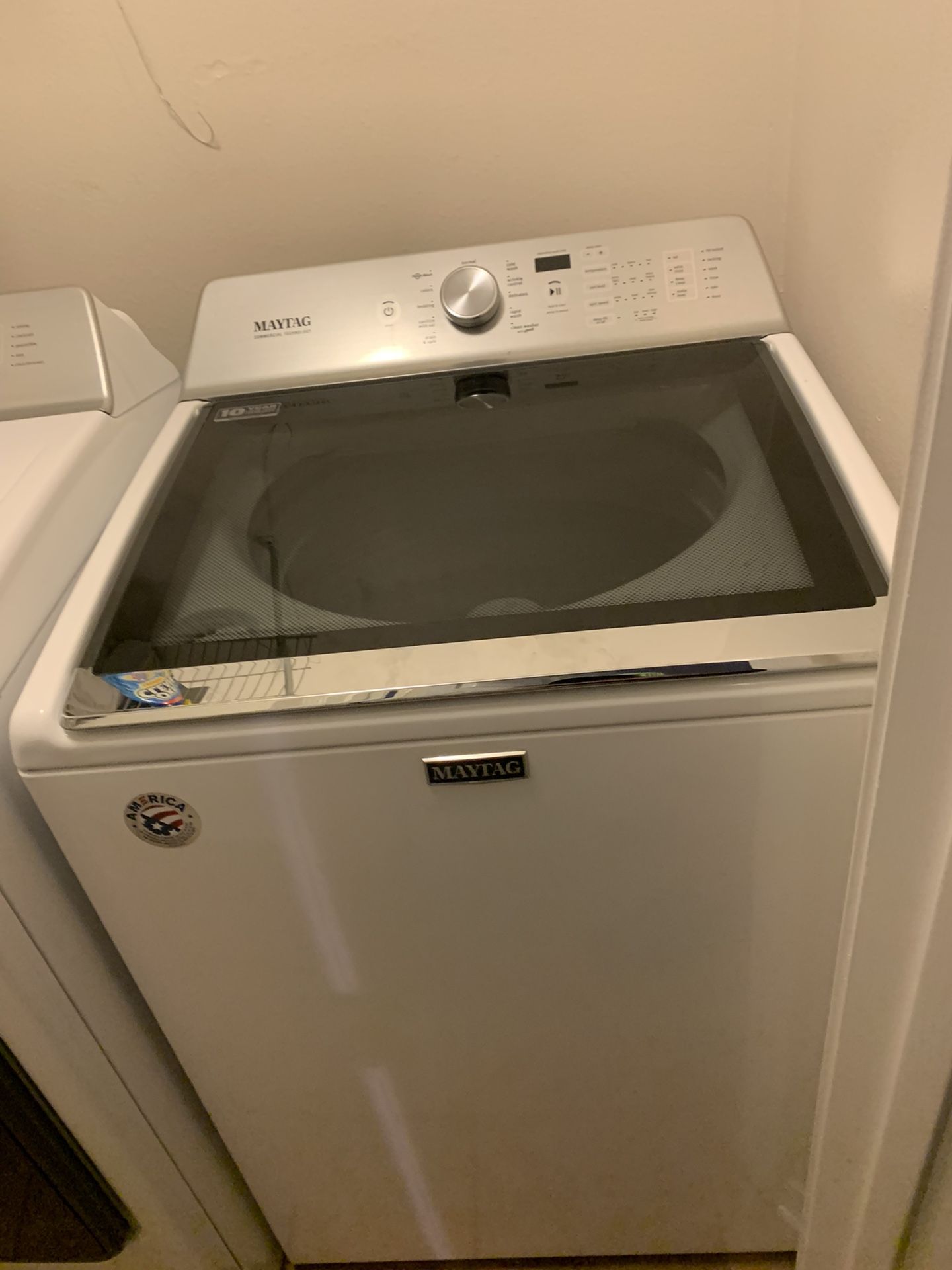 Large capacity Maytag washer and dryer