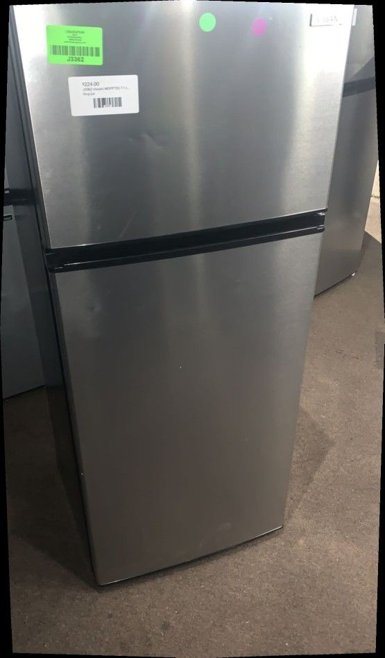 Vissani MDFF7SS 7.1 cu. ft. Top Freezer Refrigerator for Sale in