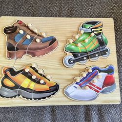 Wooden Knob Shoe Puzzle with Velcro Toy