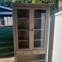 free  gratis cabinet