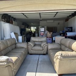 3 piece couch/chair set