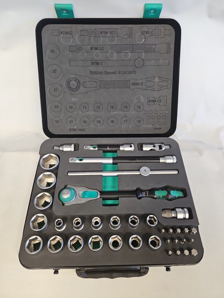 Wera Zyklop Speed 8100 SC2 Speed Ratchet 1/2" Drive Metric Socket Set 813405-1