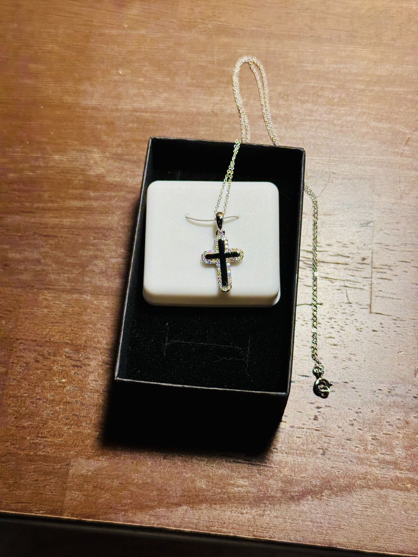 1 ct Moissanite Cross pendant 925 + 18" 925 chain