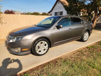 2010 ford fusion se