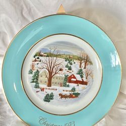 Avon 1973 9’ Collectible Plate