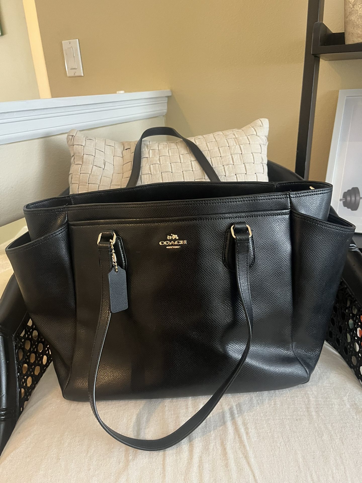 Large Coach Leather Shoulder Bag With 2 Side Pouches