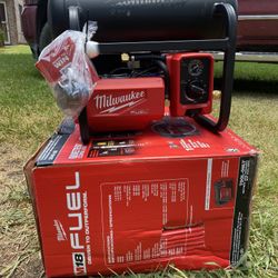 Milwaukee Compressor 