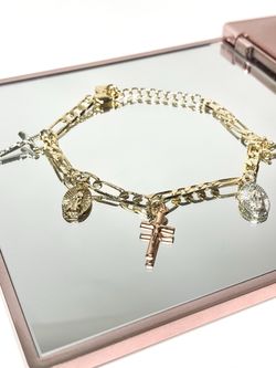 Crosses and Virgin Mary Bracelet (14K Gold Plated)