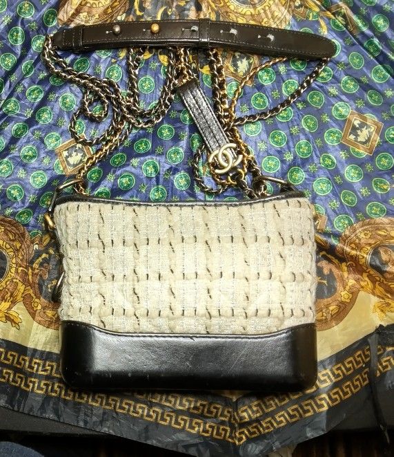 Chanel White/Black Tweed Leather Small Gabrielle Shoulder Bag