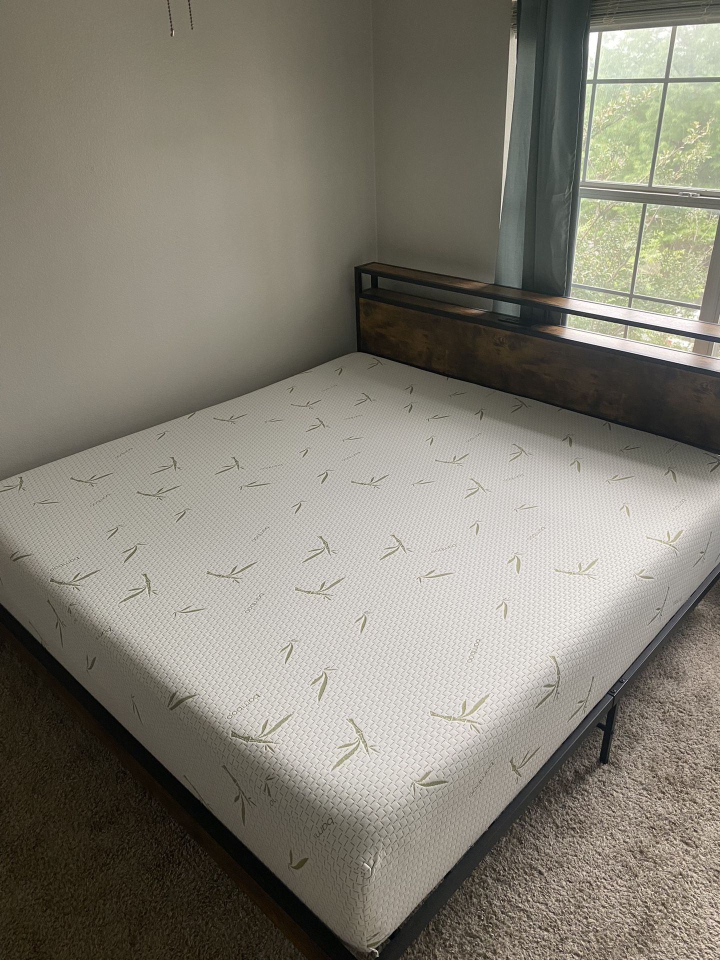 Tulo Bamboo 12" Medium Plush King Size Green Tea Memory Foam Mattress