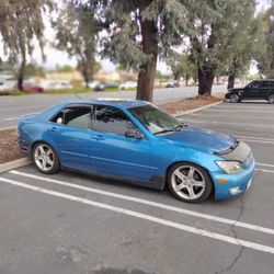 2003 Lexus IS