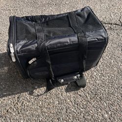 Sherpa Animal Carrier 