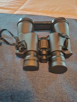Coleman Binocular with carrying case
