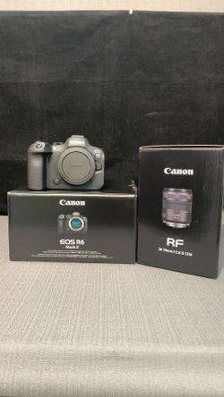 Canon EOS R6 Mark II Mirrorless With RF 28-70mm f/2.8 IS STM Lens