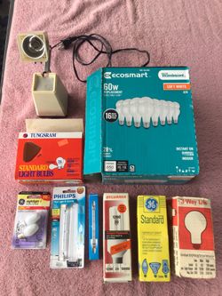 High Intensity Lamp, 2 Halogen Bulbs, 2 Nightlights, 3–Way, Fluorescent, 9 Soft White, 3 Standard Bulbs