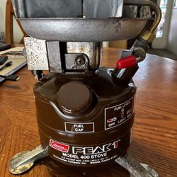 1981 Coleman Peak 1 Stove