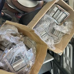 Newmar Baggage Door Handles And Mirrors 