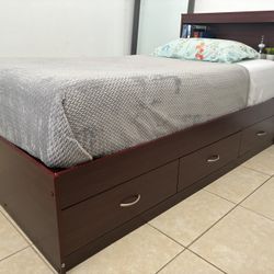 Twin-Size Captain Bed with 3-Drawers and Headboard In Mahogany