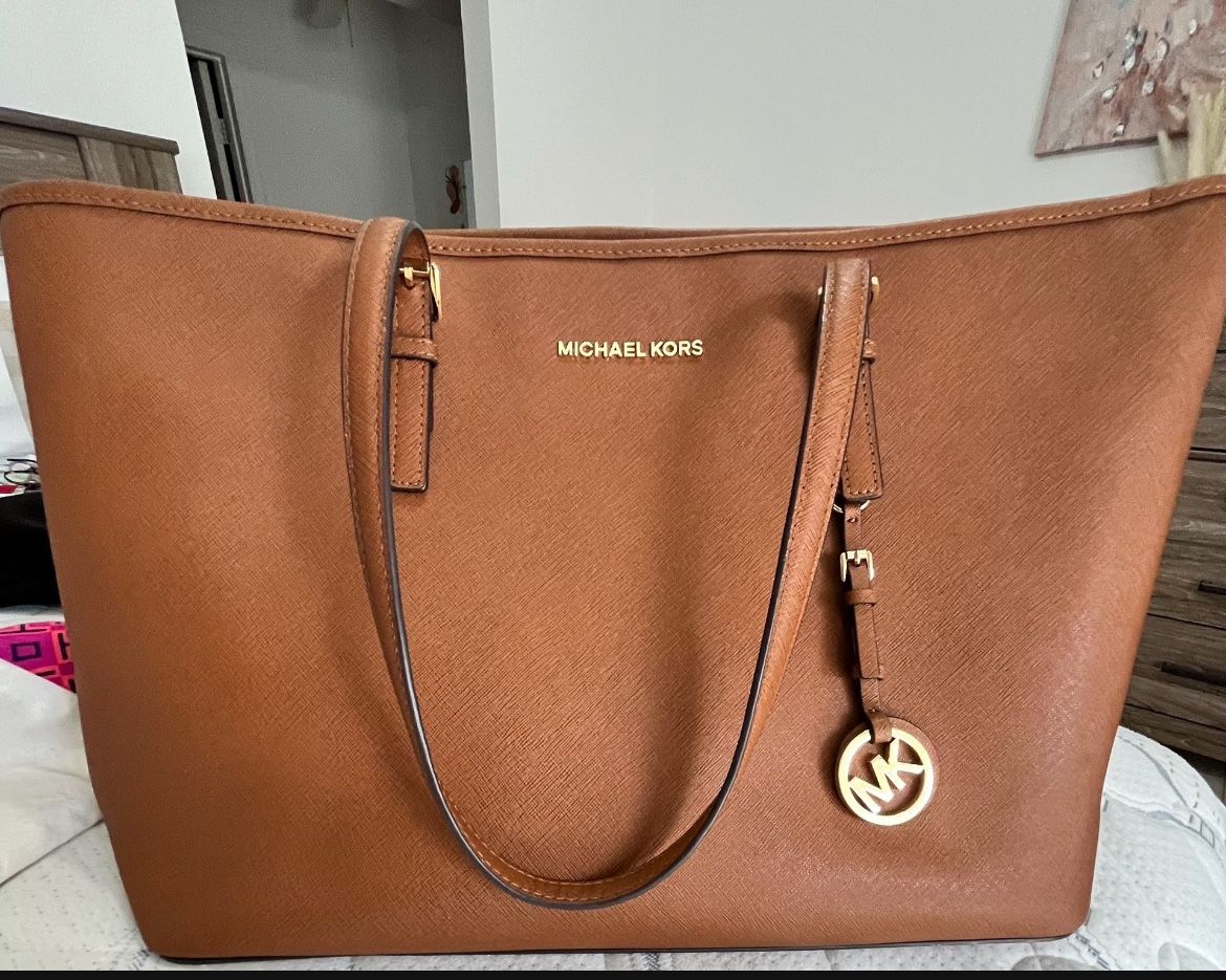 Michael Kors tote