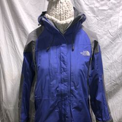 The North Face Summit Series - Women’s size M
