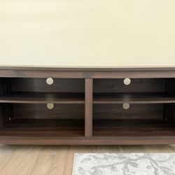 Open-Frame Entertainment Console