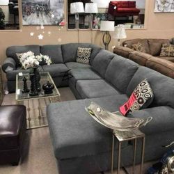 Ashley RAF Sectional(Ottoman Not İncluded)🚛Same Day Delivery👉WİTH İNTEREST FREE PAYMENT OPTİONS