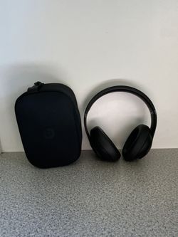 Beats Studio Pro noise canceling headphones wireless