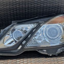 2010 2011 2012 2013 Mercedes-Benz E350 E550 Left Driver Side Bi-Xenon NightVision Headlight OEM