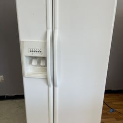 White Whirlpool Side By Side Refrigerator