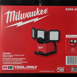 Milwaukee M18 Rover Light Triple Panel 4500 Lumens 